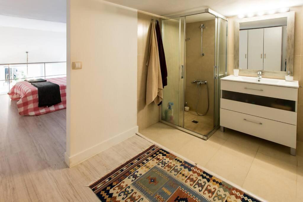 Duplex Center Parking Netflix Amazon Video Apartman Sevilla Kültér fotó